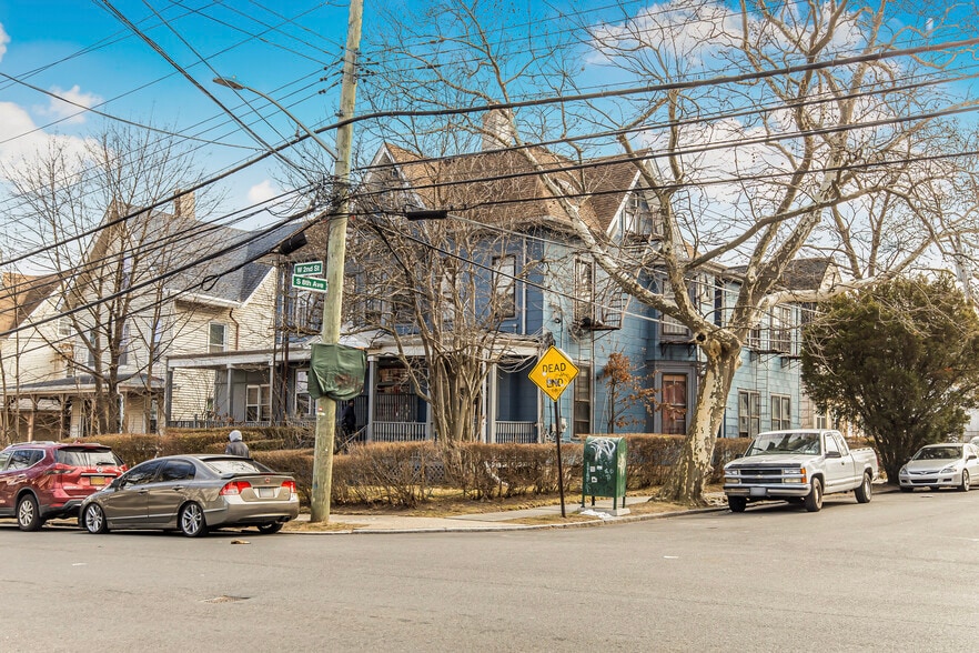 Primary Photo Of 66 W 2nd St, Mount Vernon Dormitory For Sale