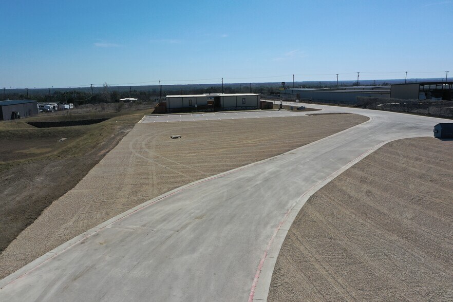 More Photos Of 14752 State Highway 29 hwy, Liberty Hill Industrial For Lease