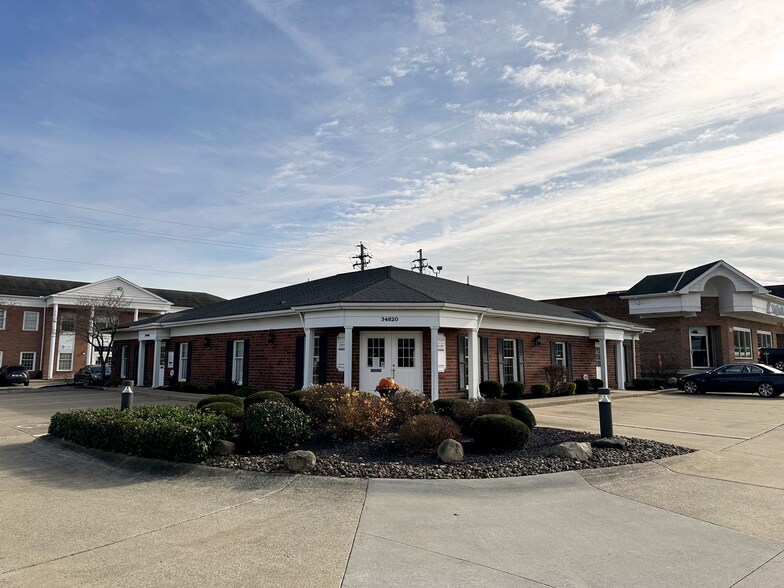 More Photos Of 34820-34840 Chardon Rd, Willoughby Medical For Sale