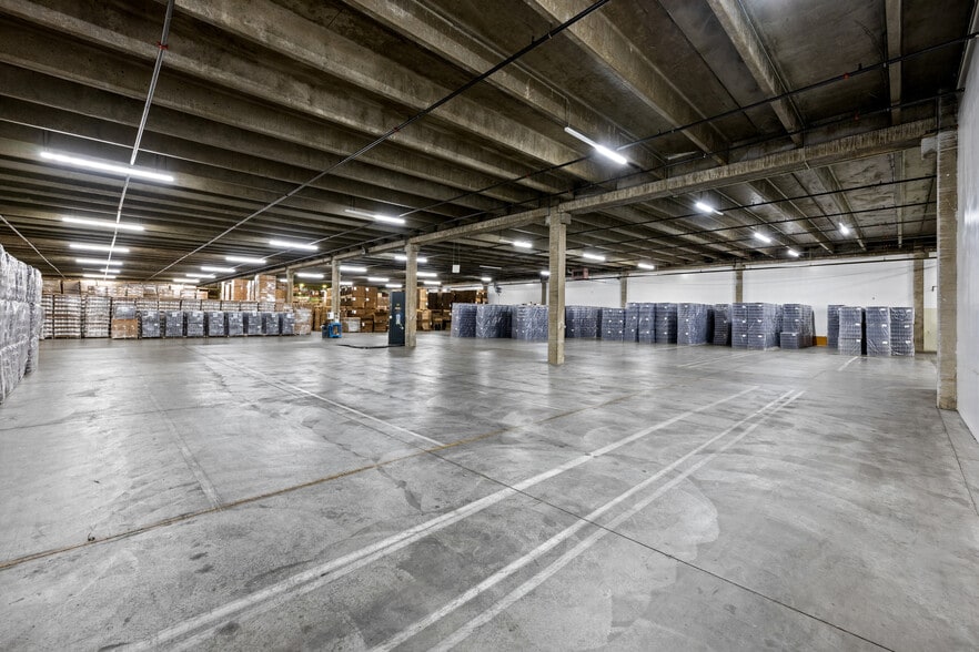 More Photos Of 5861 N Tennyson St, Arvada Warehouse For Sale
