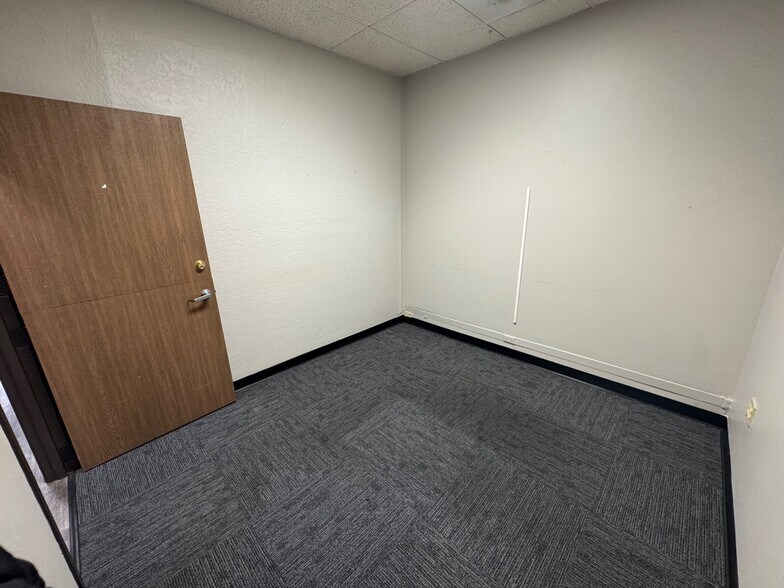 More Photos Of 113 E F St, Tehachapi Medical For Sale