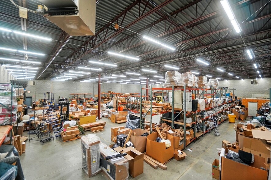 More Photos Of 50 Eswin St, Cincinnati Freestanding For Sale