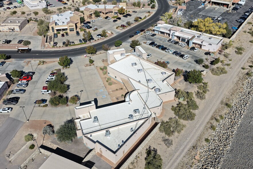 More Photos Of 1140 Commerce Dr, Las Cruces Office For Lease