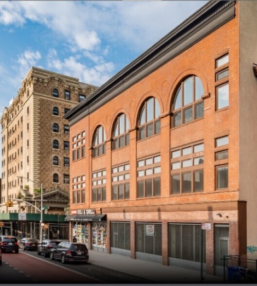 More Photos Of 405-407 Gates Ave, Brooklyn Loft Creative Space For Lease