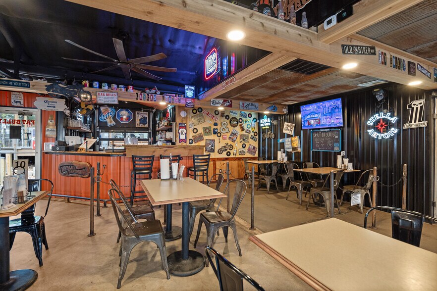 More Photos Of 3133 Chickasaw Trl, Sulphur Restaurant For Sale