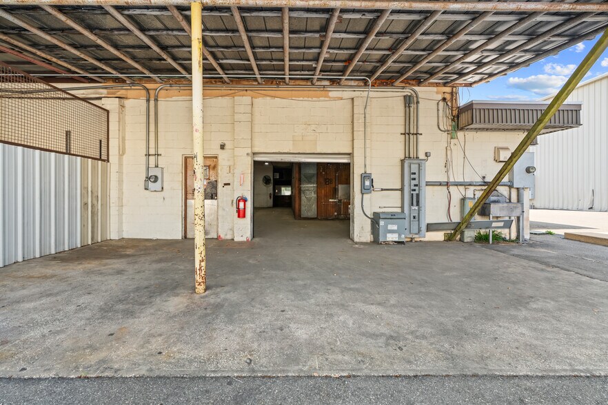 More Photos Of 1118 N Magnolia Ave, Ocala Warehouse For Sale