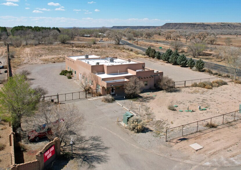 More Photos Of 5 Camino Karsten, Algodones General Retail For Lease