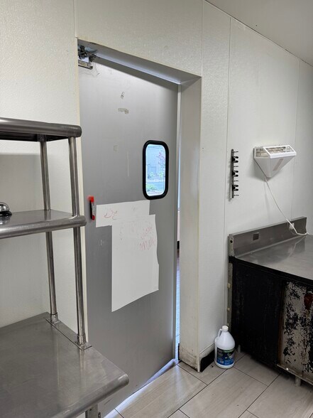 More Photos Of 1600 Princess Anne St, Fredericksburg Restaurant For Sale