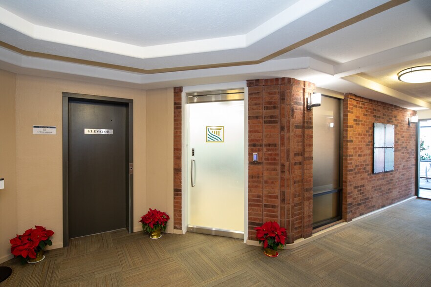 More Photos Of 515 Kimbark St, Longmont Office For Sale