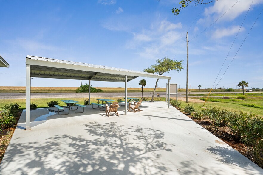More Photos Of 22996 Highway 60, Matagorda Hotel For Sale