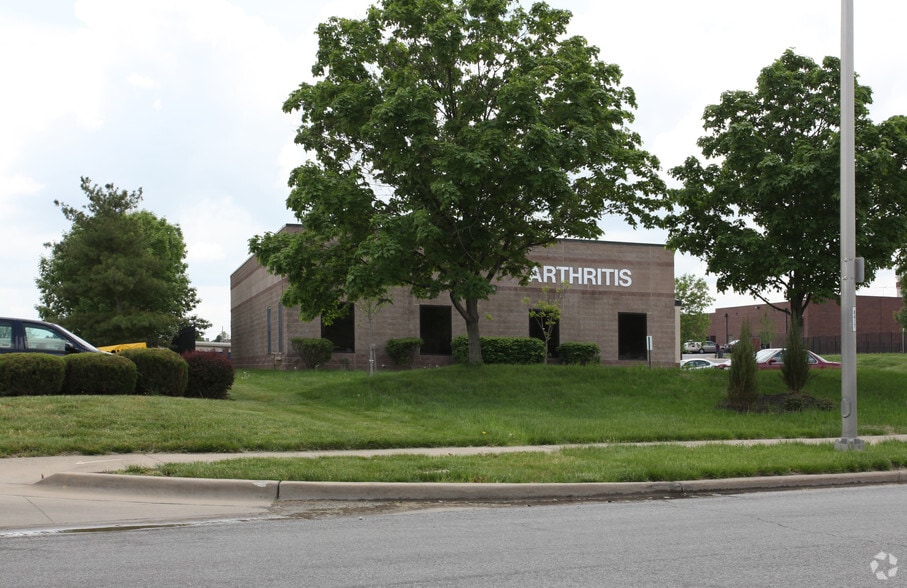 8401 W 125th St, Overland Park, KS 66213 Office For Lease
