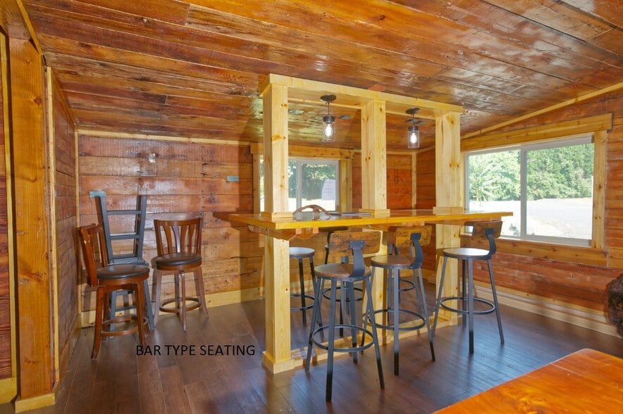 More Photos Of 740 E St, Washougal Specialty For Lease