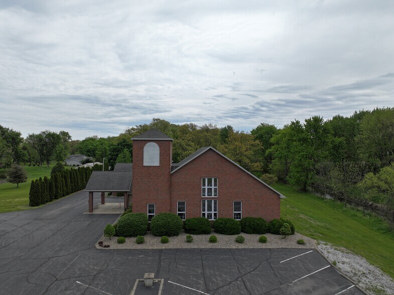 More Photos Of 77 E 50 N, Winamac Religious Facility For Sale