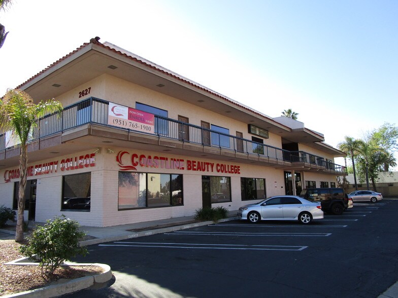 Primary Photo Of 2627 W Florida Ave, Hemet Office For Sale