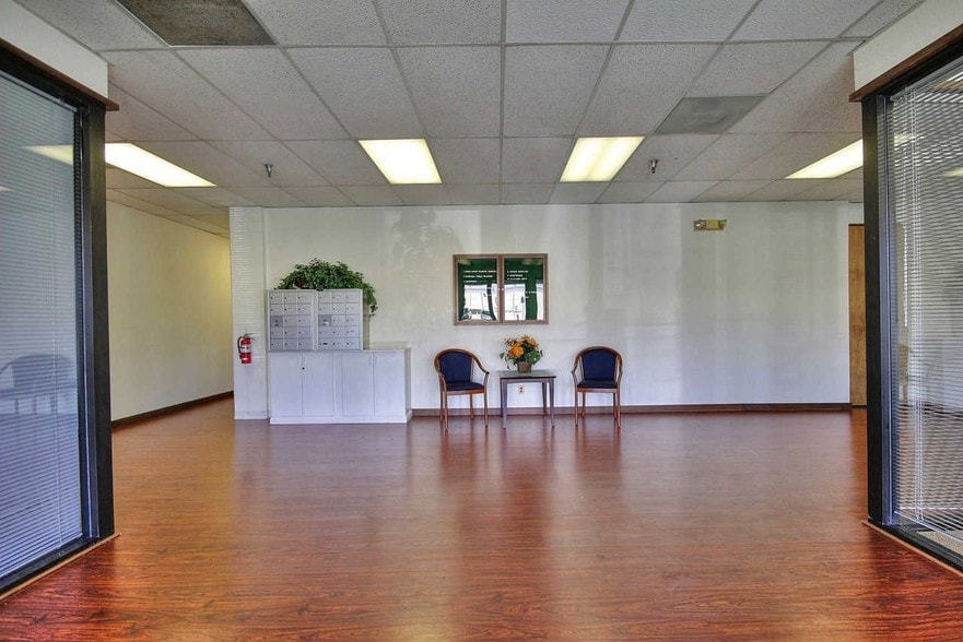 More Photos Of 963 Transport Way, Petaluma Office For Lease