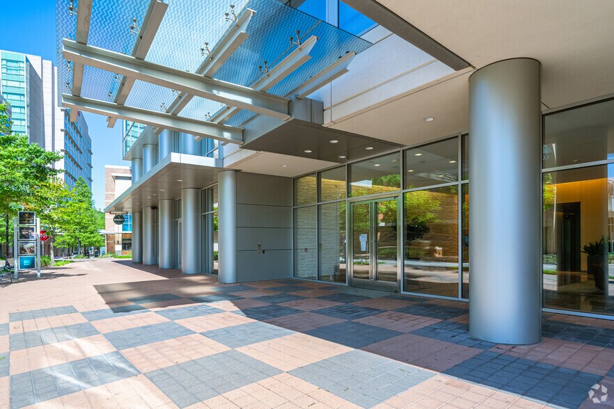 More Photos Of 24 Waterway Ave, The Woodlands Office Residential For Lease