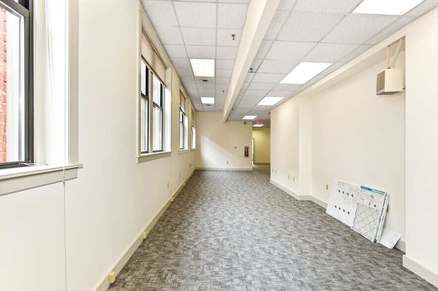 More Photos Of 253-255 Main St, Webster Loft Creative Space For Sale