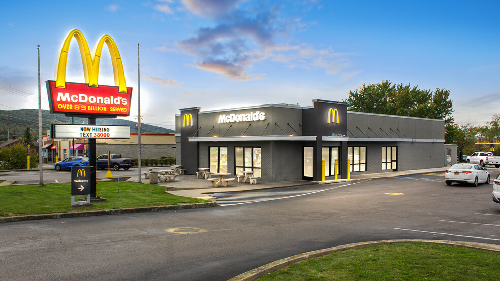 Primary Photo Of 3327 Chambers Rd, Horseheads Fast Food For Sale