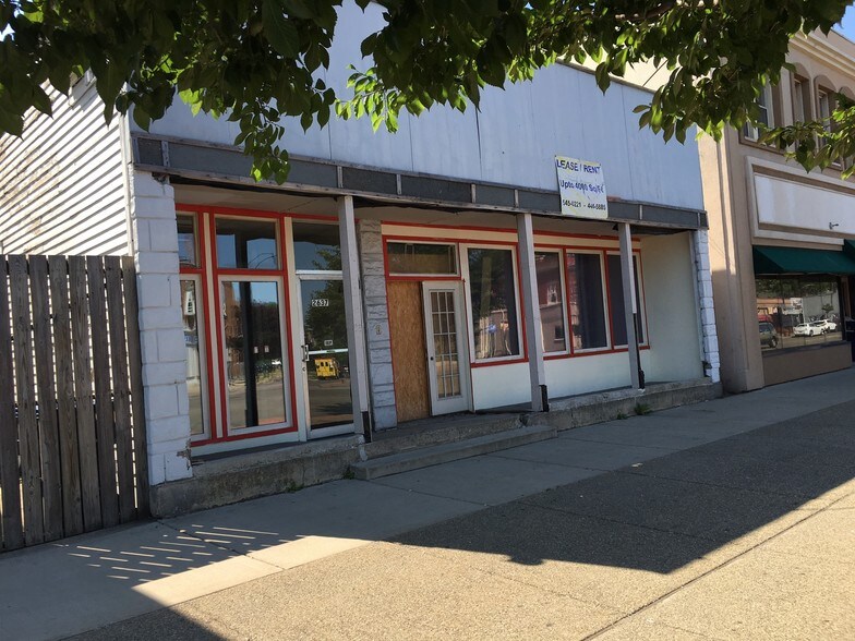 More Photos Of 2637 Main St, Buffalo Freestanding For Sale