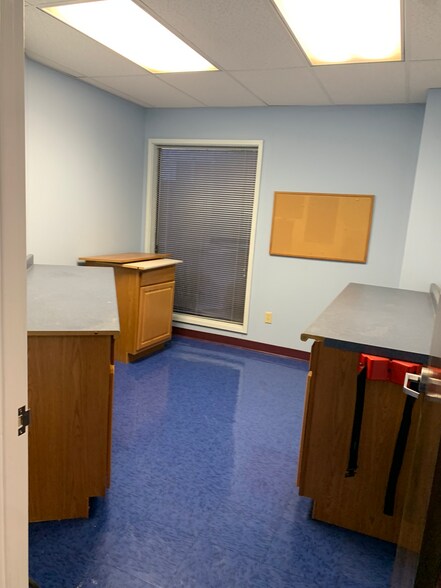 More Photos Of 4115 Medical Dr, San Antonio Unknown For Lease