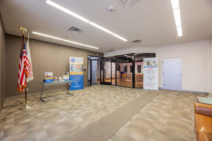 More Photos Of 9244 Markville Dr, Dallas Industrial For Lease