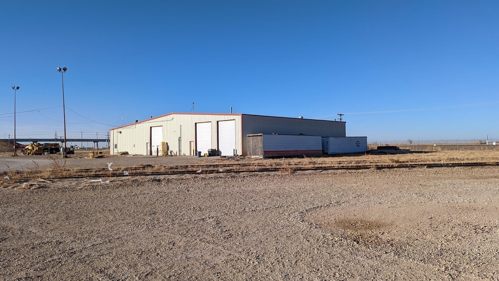 More Photos Of 2226 FM 3183, Plainview Food Processing For Lease