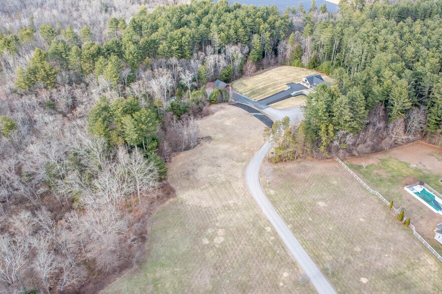 More Photos Of 110 Wauregan Rd, Canterbury Flex For Sale