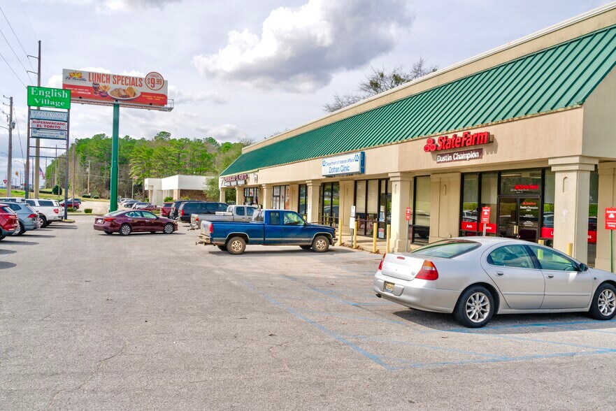 More Photos Of 3753 Ross Clark Cir, Dothan Freestanding For Sale