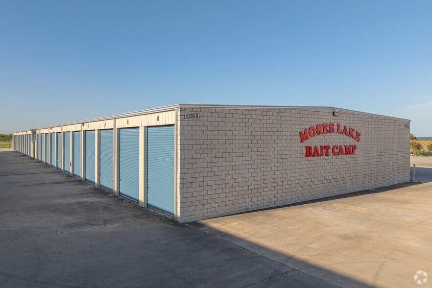More Photos Of 3902 Highway 146 N, Texas City Marina For Sale