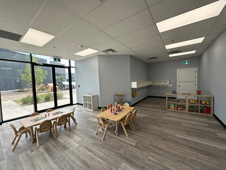 More Photos Of 220 Mistatim Rd NW, Edmonton General Retail For Sale