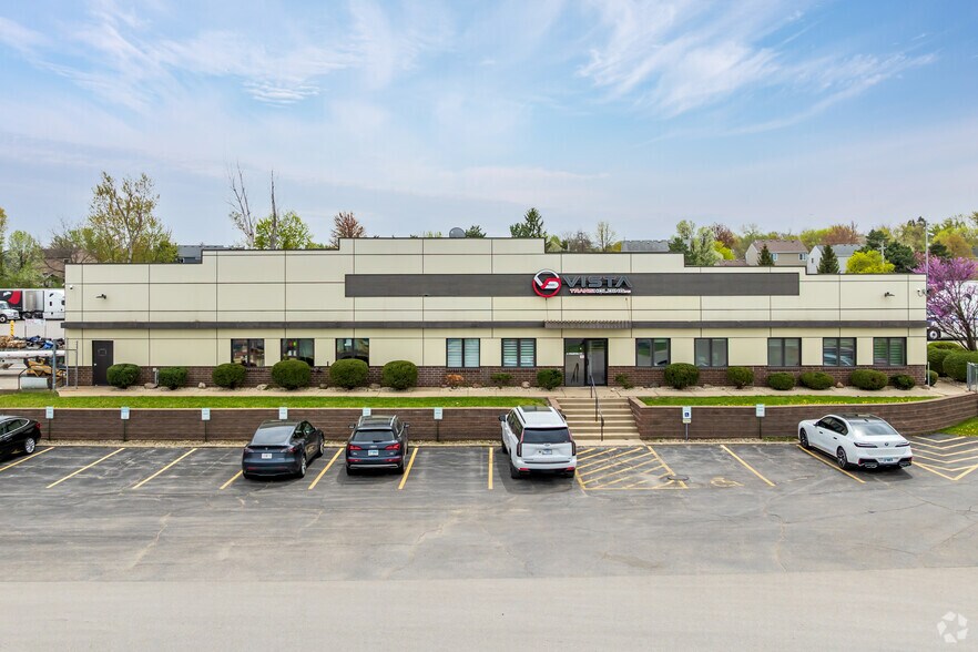 More Photos Of 8 Prosper Ct, Lake In The Hills Truck Terminal For Lease