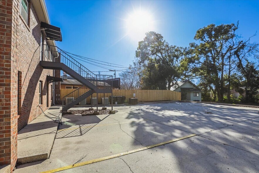 More Photos Of 1310 Thomasville Rd, Tallahassee Office For Sale