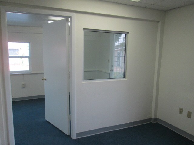More Photos Of 1012 N Howard Ave, Tampa Freestanding For Lease