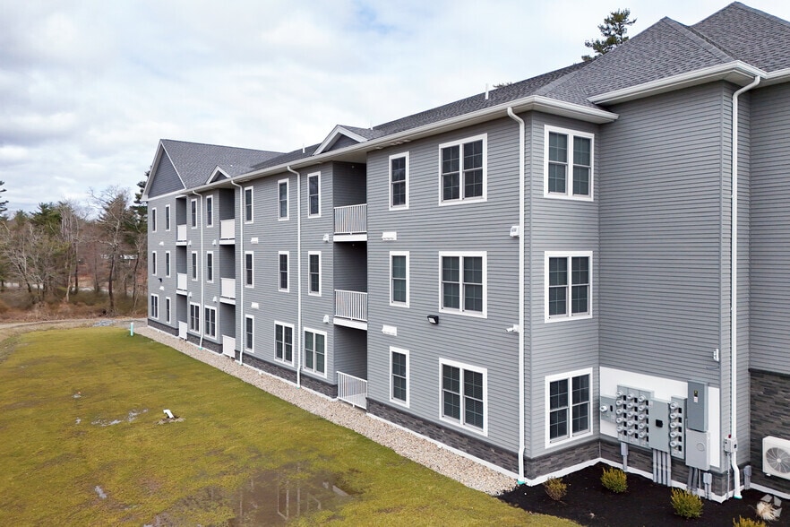More Photos Of 13 Main St, Lakeville Apartments For Sale