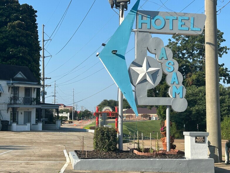 More Photos Of 4041 Washington St, Vicksburg Hotel For Sale