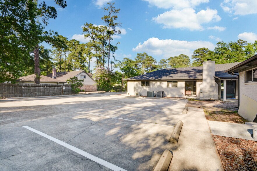 More Photos Of 26615 Oak Ridge Dr, The Woodlands Office For Lease