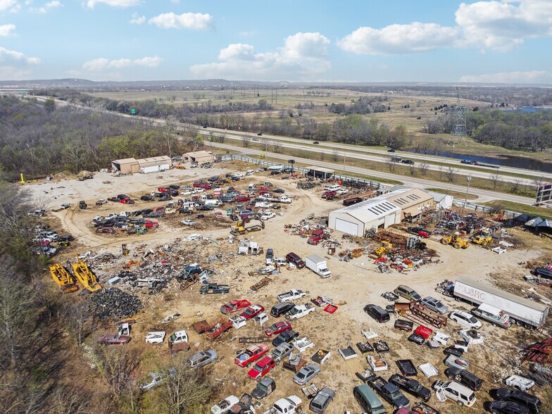 More Photos Of 23780 E Admiral Pl, Catoosa Service For Sale