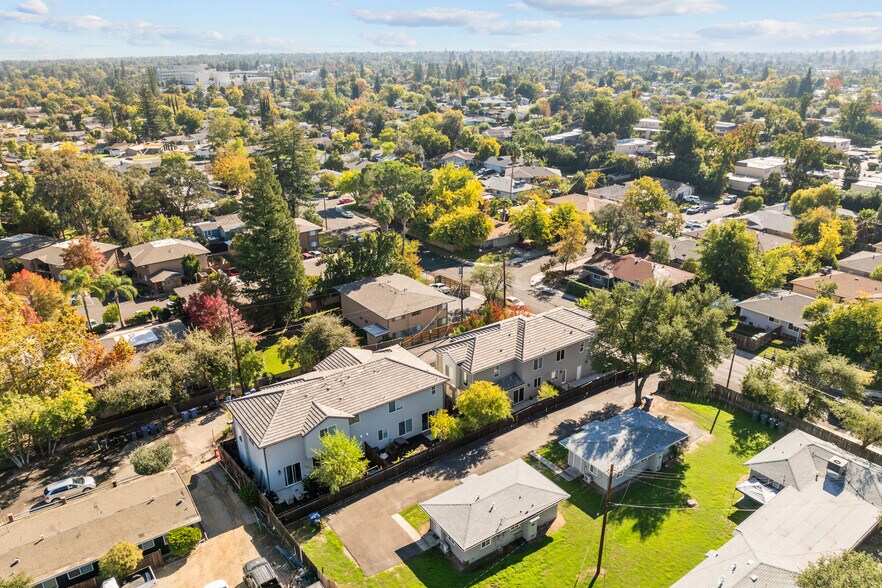 More Photos Of 5841 Del Campo Ln, Carmichael Multifamily For Sale