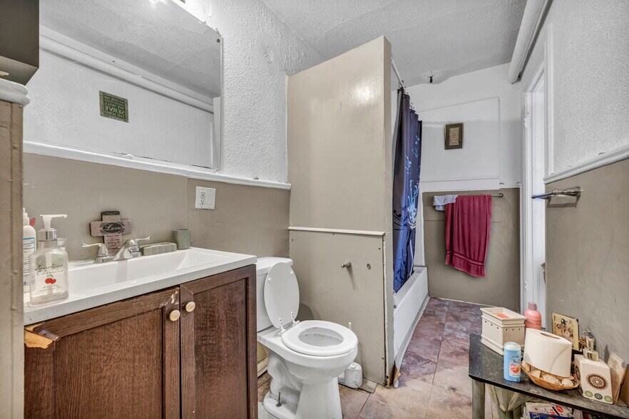 More Photos Of 2127 W 100th St, Cleveland Multifamily For Sale