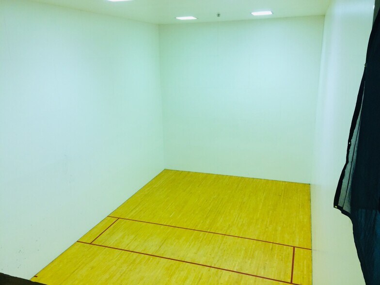 More Photos Of 1341 Mclaughlin Run Rd, Pittsburgh Warehouse For Sale