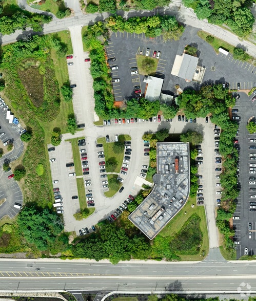 More Photos Of 65 Boston Post Rd W, Marlborough Office For Lease