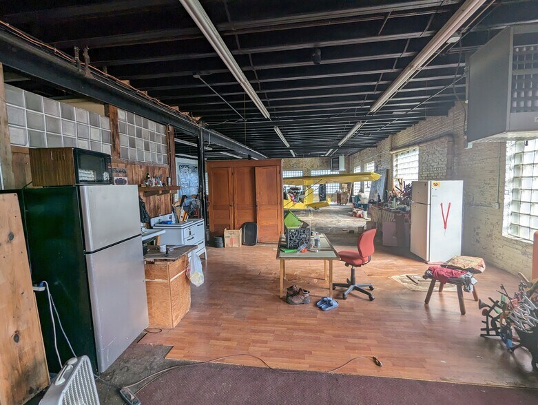 More Photos Of 603 Detroit St, La Porte Loft Creative Space For Sale