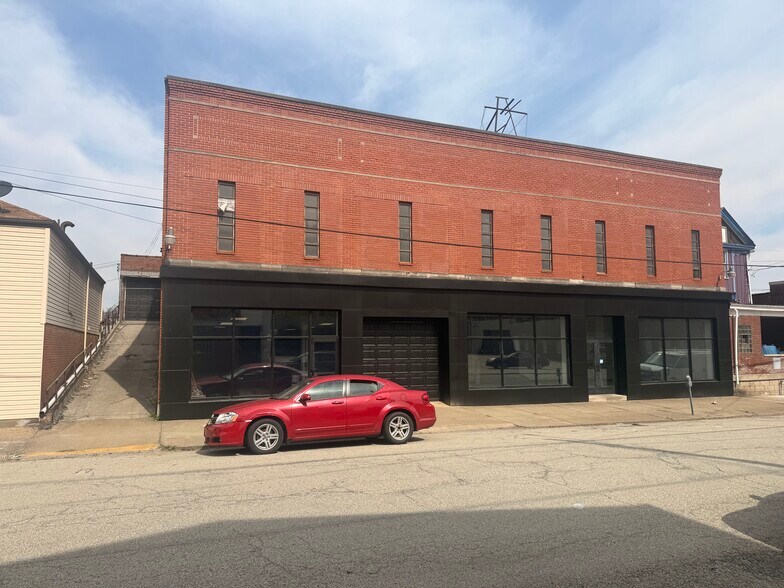 More Photos Of 221-223 E 9th Ave, Homestead Warehouse For Lease