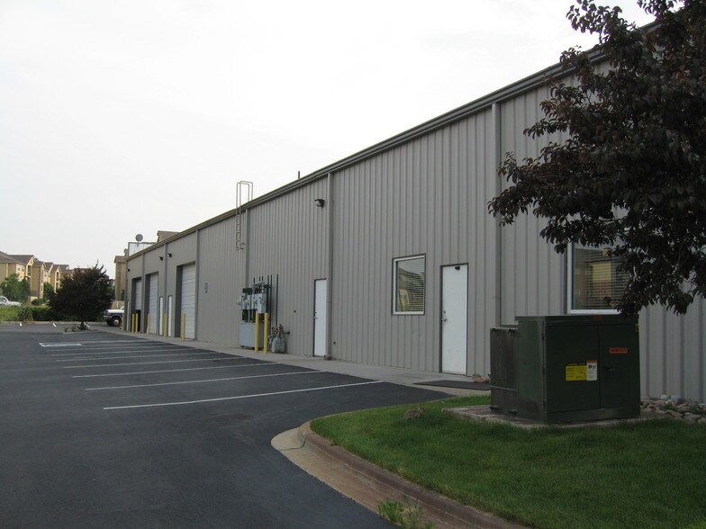 More Photos Of 15534 E Hinsdale Cir, Centennial Light Distribution For Lease