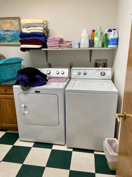 More Photos Of 410 Sunset Dr, Vandalia Apartments For Sale