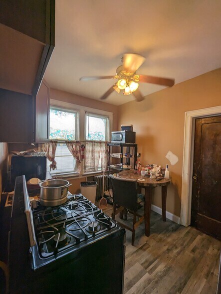 More Photos Of 212 Myrtle Ave, Jersey City Apartments For Sale