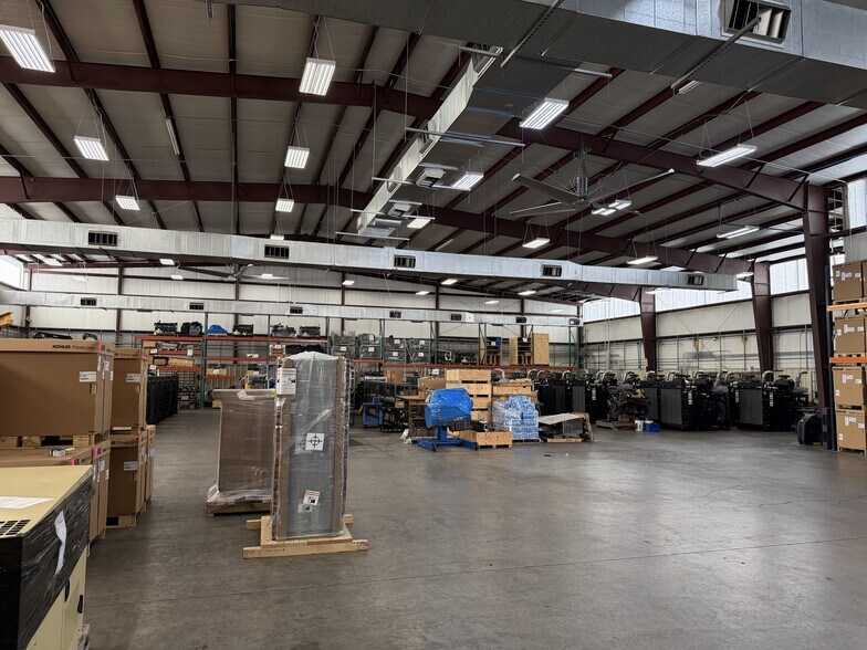 More Photos Of 6107 Brittmoore Rd, Houston Warehouse For Sale