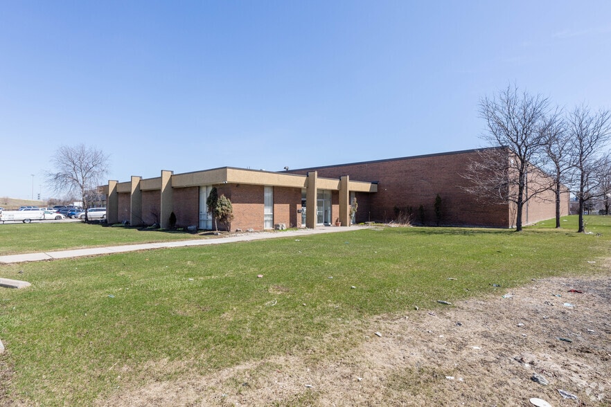 More Photos Of 385-387 Carlingview Dr, Toronto Manufacturing For Sale