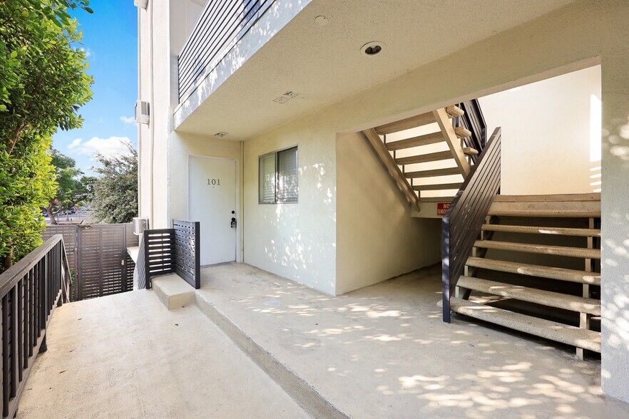 More Photos Of 160 S Michigan Ave, Pasadena Apartments For Sale