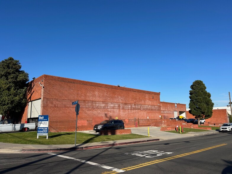 More Photos Of 1429 240th St, Harbor City Warehouse For Lease